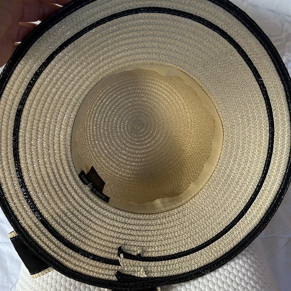 Jane & Berry summer hat. Greet summer in style! 😍 - Picture 4 of 4